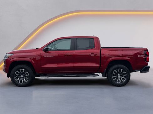 Used 2024 Chevrolet Colorado Z71 w/ Z71 Convenience Package 2 AWD/4WD image 6
