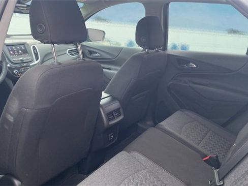 Used 2022 Chevrolet Equinox LT image 17