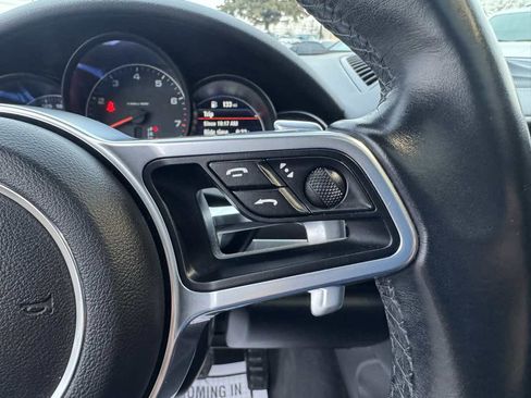 Used 2017 Porsche Cayenne Platinum Edition w/ Premium Package (PJV) image 15