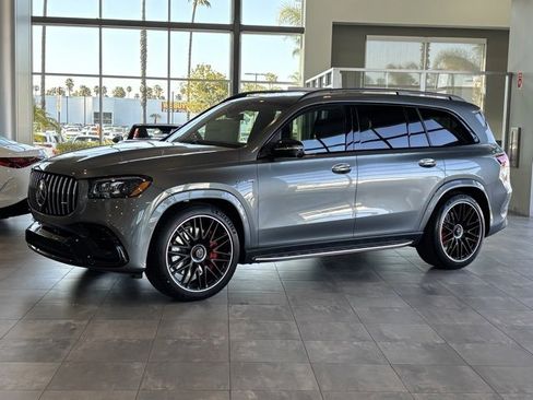 New 2025 Mercedes-Benz GLS 63 AMG 4MATIC image 9