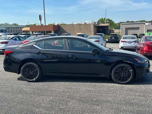 New 2026 Nissan Altima 2.5 SV FWD image 2