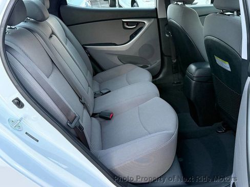 Used 2015 Hyundai Elantra SE w/ Option Group 02 image 12