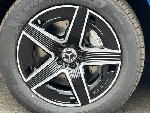 New 2026 Mercedes-Benz GLC 300 4MATIC image 32