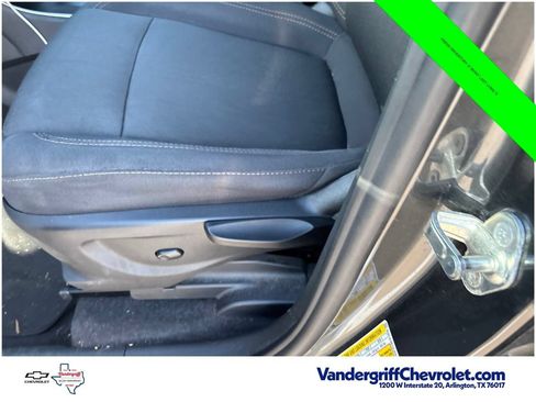 Used 2018 Chevrolet Trax LT FWD image 9