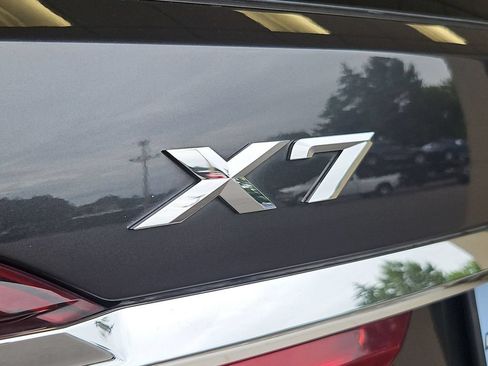 Used 2022 BMW X7 xDrive40i w/ Premium Package AWD/4WD image 26