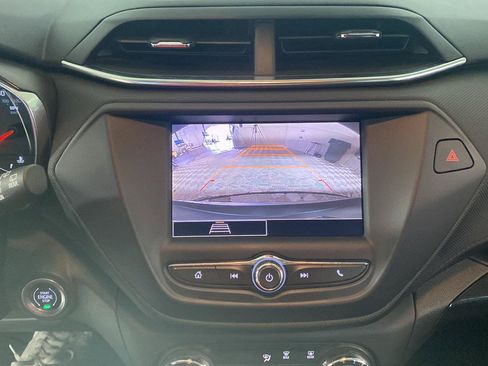 Used 2023 Chevrolet TrailBlazer LT FWD image 57