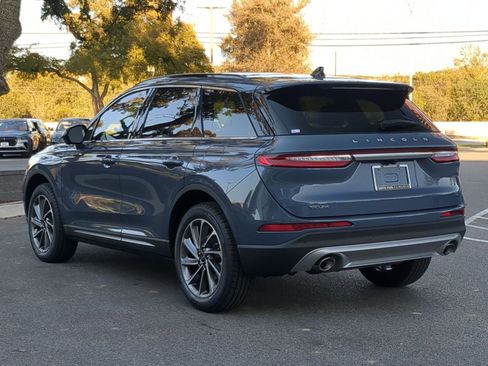 New 2026 Lincoln Corsair Premiere image 5