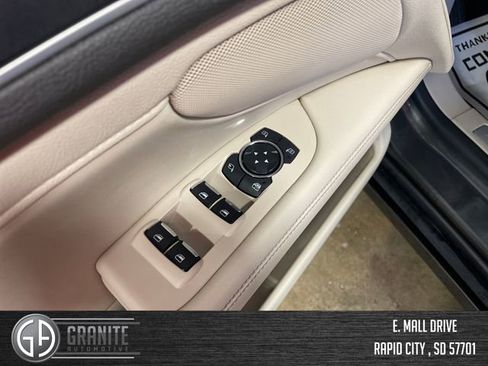 Used 2019 Lincoln MKZ Reserve image 11
