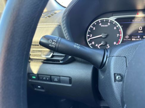 Used 2023 Nissan Sentra SV image 30