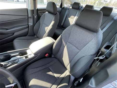 Certified 2025 Honda Accord SE image 14