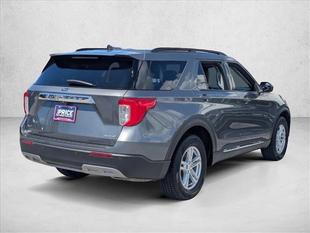Used 2023 Ford Explorer XLT w/ Equipment Group 202A AWD/4WD image 5