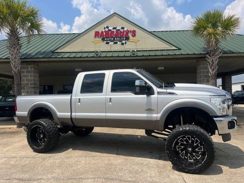 Used 2013 Ford F250 Lariat w/ Lariat Ultimate Pkg image 3