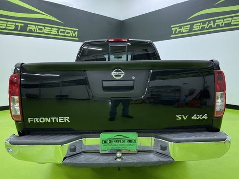 Used 2017 Nissan Frontier SV image 8