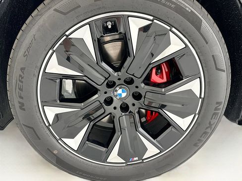 New 2026 BMW iX xDrive60 w/ M Sport Package image 28