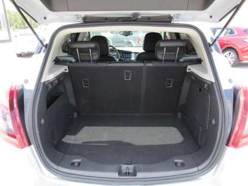 Used 2021 Buick Encore Preferred w/ Safety Package AWD/4WD image 30