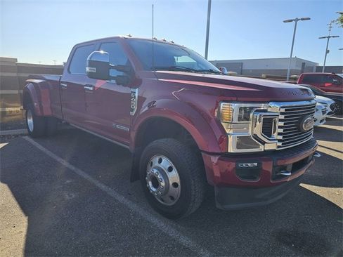 Used 2022 Ford F450 Platinum w/ FX4 Off-Road Package image 3