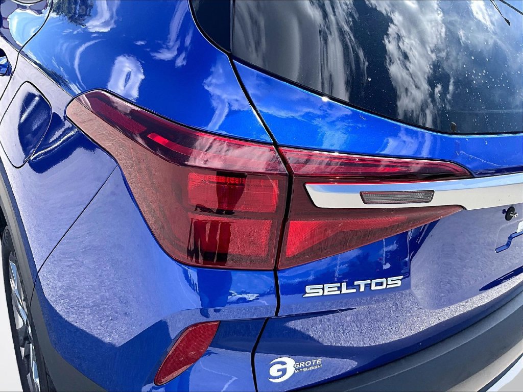 Used 2023 Kia Seltos LX AWD/4WD image 31
