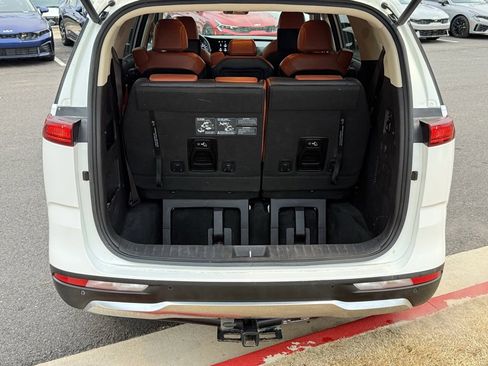 Used 2022 Kia Carnival SX image 7
