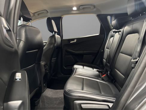 Used 2025 Ford Escape Platinum image 40