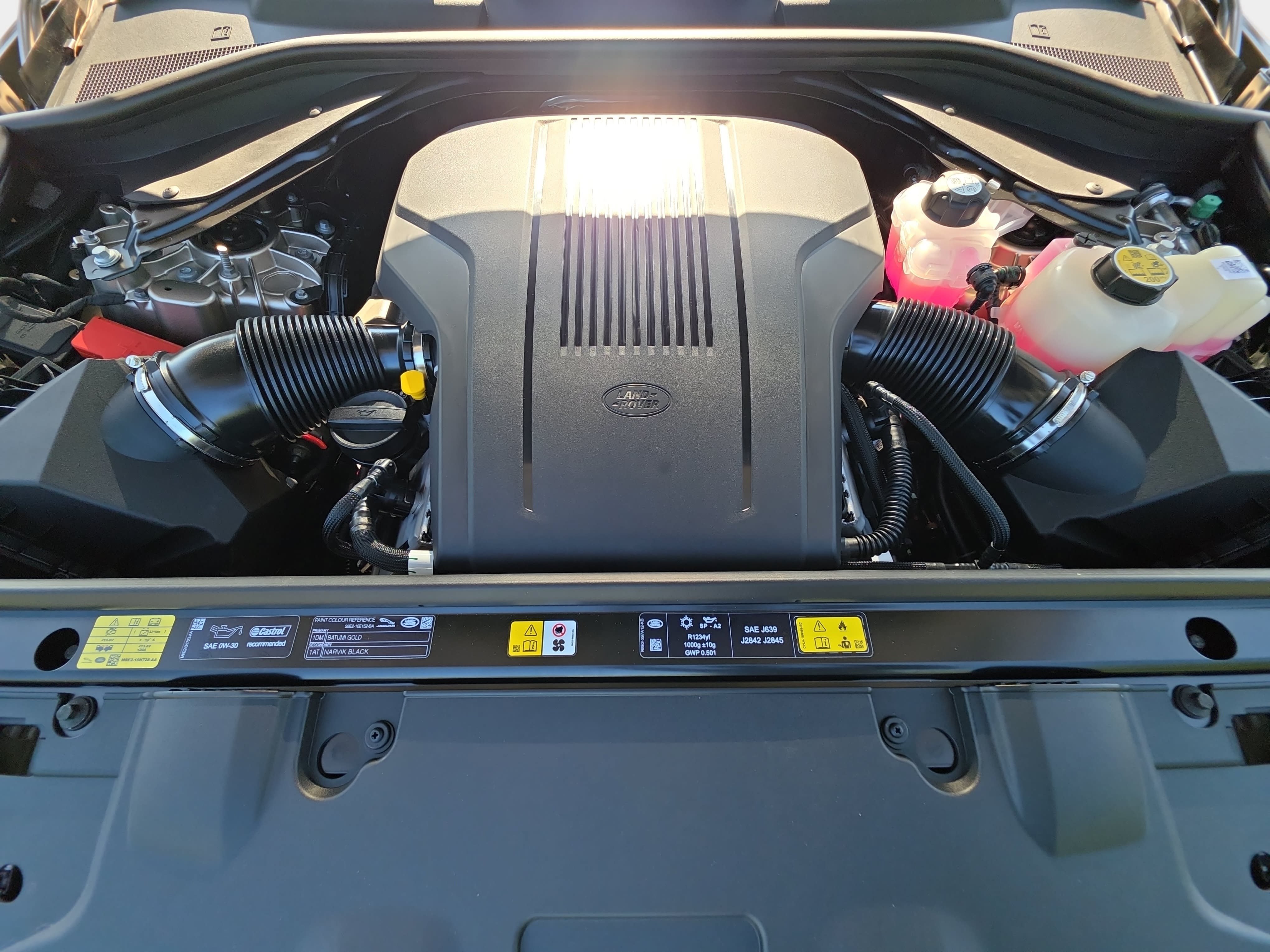 New 2026 Land Rover Range Rover SE AWD/4WD image 32