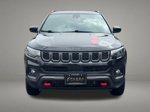 Used 2024 Jeep Compass Trailhawk image 9