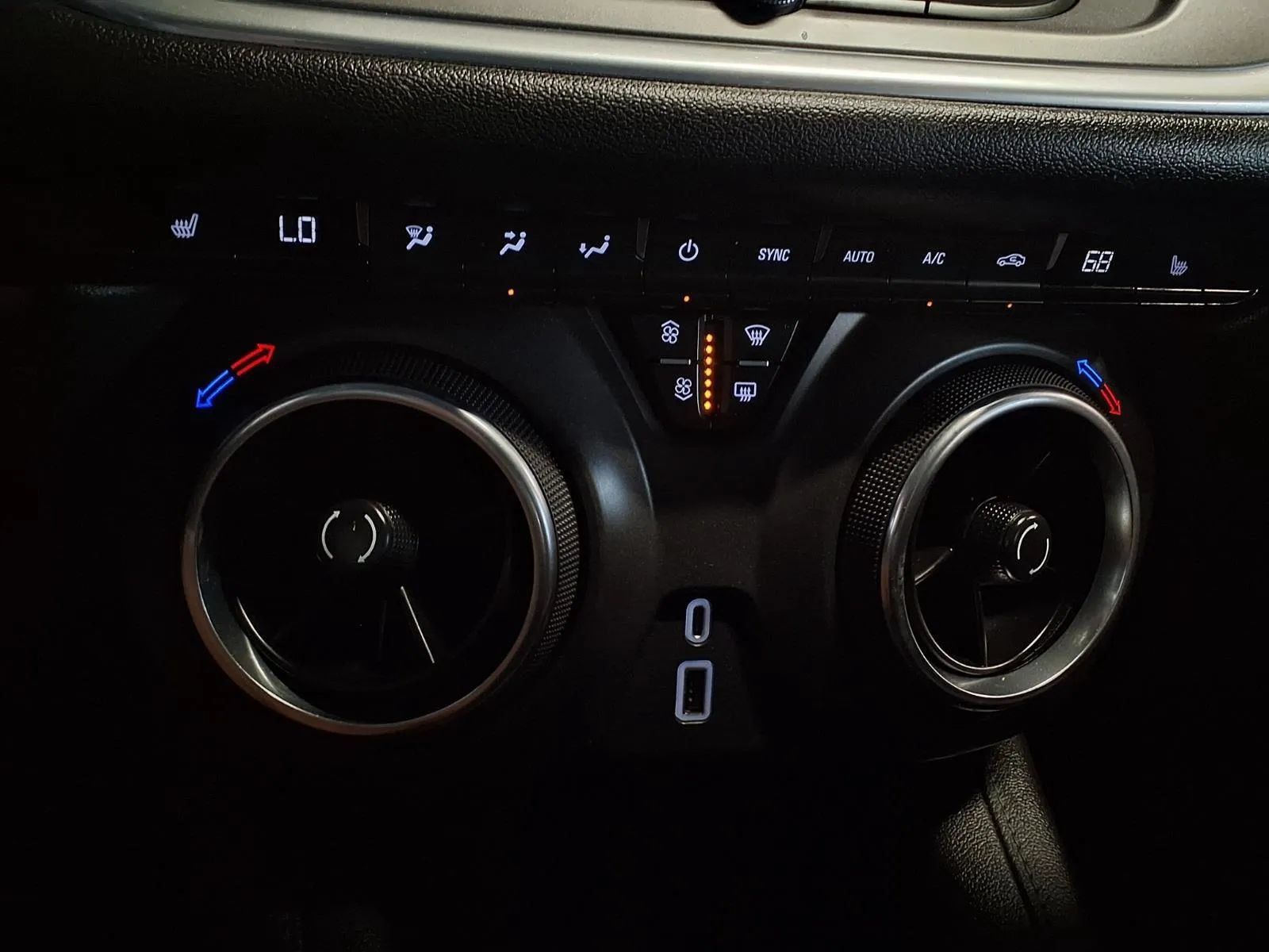 Used 2019 Chevrolet Blazer LT FWD image 20