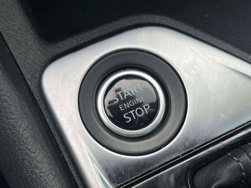 Used 2025 Nissan Sentra SV FWD image 11
