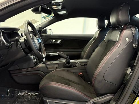 Used 2021 Ford Mustang GT Premium w/ Equipment Group 401A RWD image 9