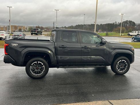 Certified 2025 Toyota Tacoma TRD Sport image 7