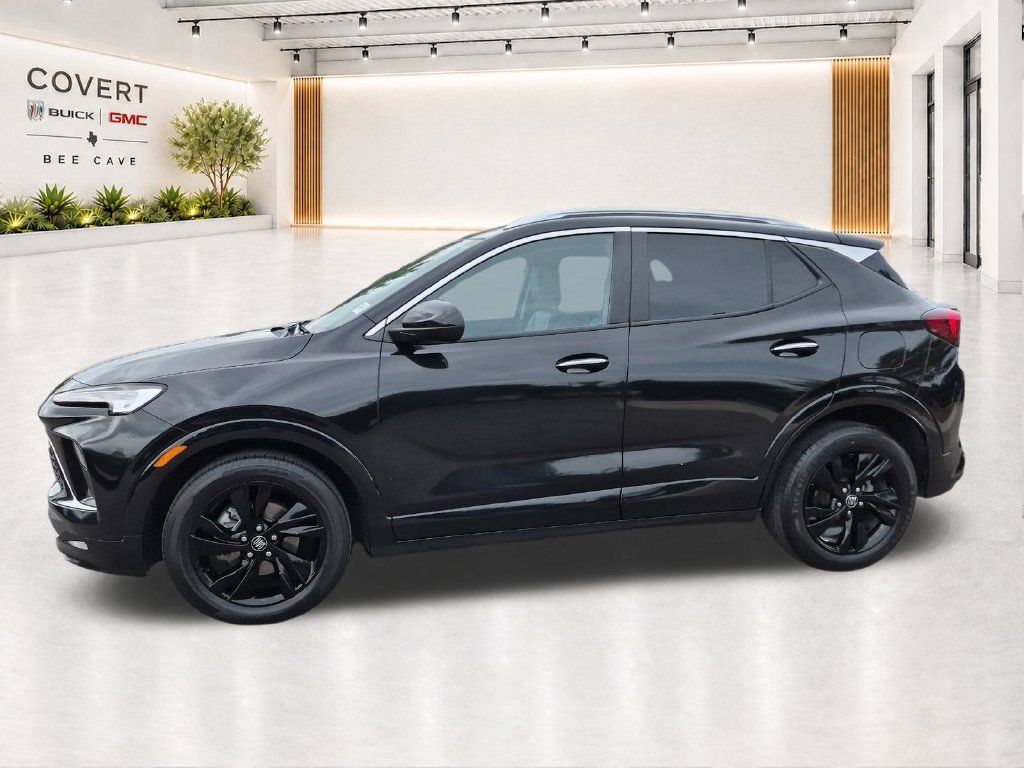 Used 2024 Buick Encore GX Sport Touring FWD image 5