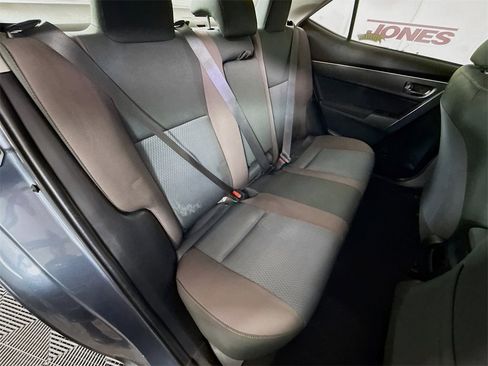 Used 2019 Toyota Corolla LE image 27