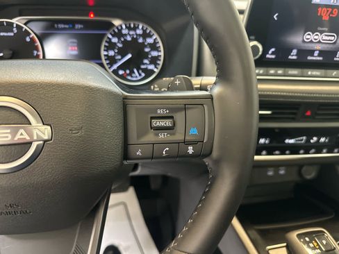 Certified 2025 Nissan Rogue SV w/ SV Premium Package image 22