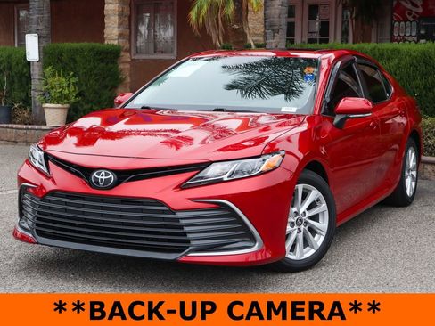 Used 2023 Toyota Camry LE w/ Convenience Package FWD image 4