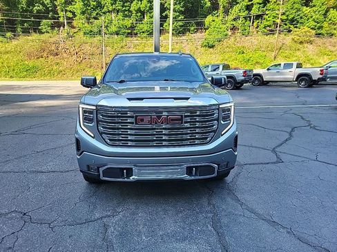Certified 2023 GMC Sierra 1500 Denali w/ Denali Reserve Package AWD/4WD image 3