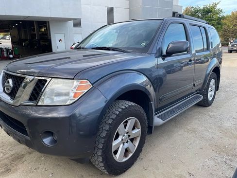 Used 2012 Nissan Pathfinder SV RWD image 5