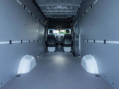 Used 2026 Mercedes-Benz Sprinter 2500 image 10