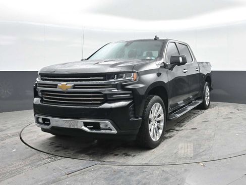 Used 2021 Chevrolet Silverado 1500 High Country w/ Technology Package AWD/4WD image 5