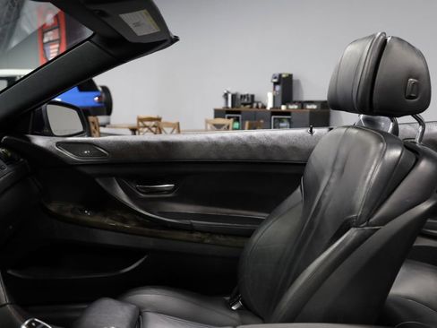 Used 2013 BMW 650i Convertible RWD image 16