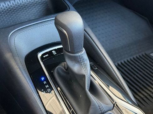 Used 2020 Toyota Corolla SE w/ SE Premium Package FWD image 26