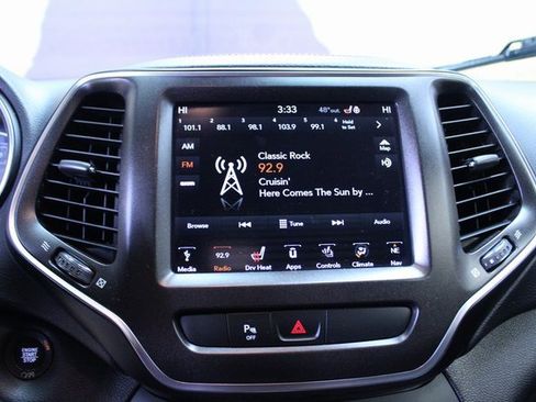 Used 2019 Jeep Cherokee Trailhawk w/ Comfort & Convenience Group image 20