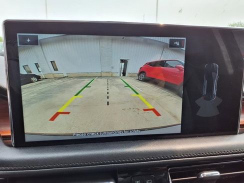 Used 2023 Lincoln Nautilus Reserve image 12