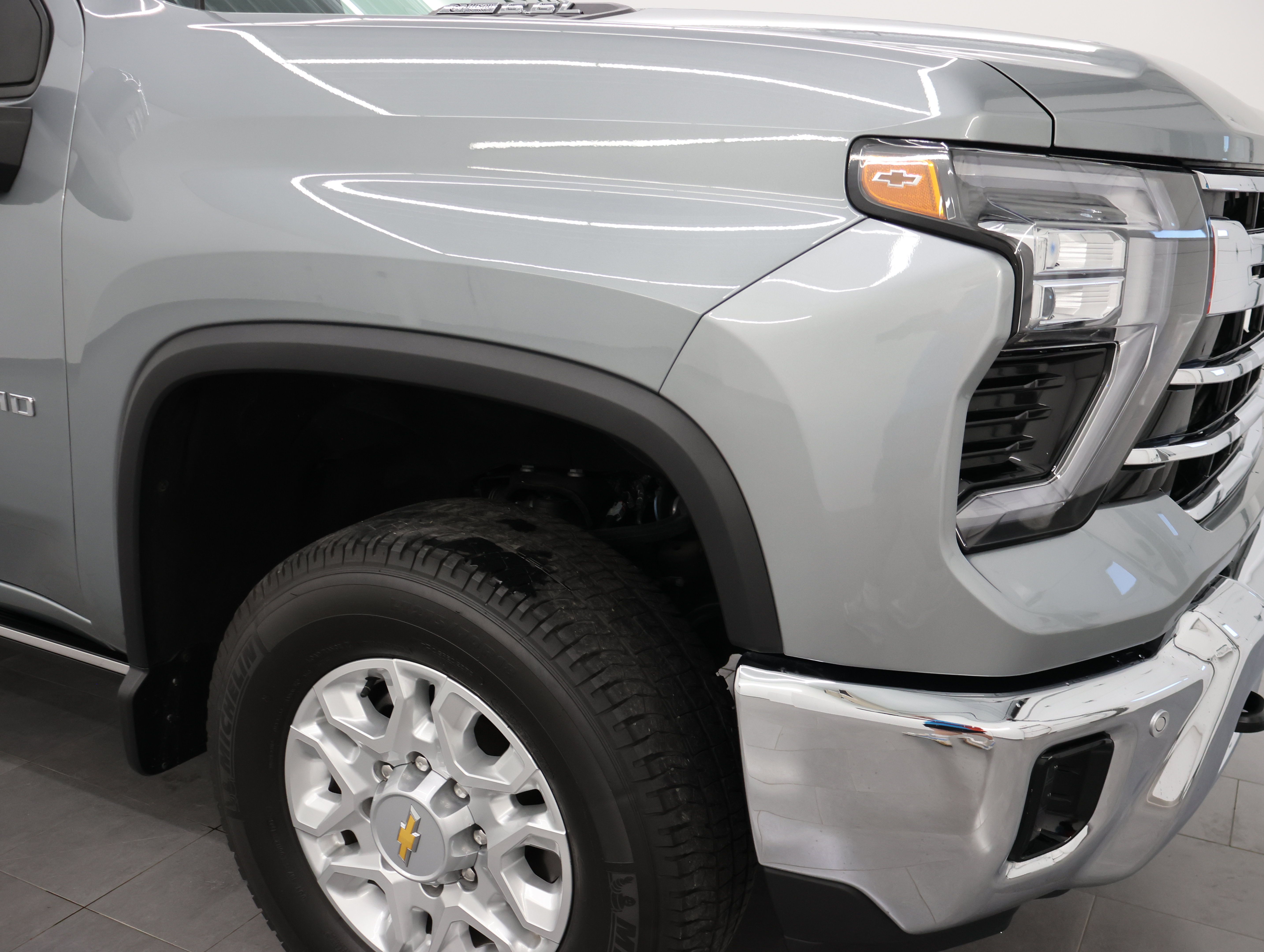 Used 2024 Chevrolet Silverado 2500 LTZ w/ LTZ Premium Package AWD/4WD image 20
