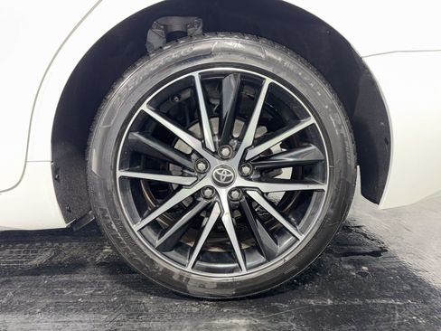 Used 2024 Toyota Camry SE FWD image 7
