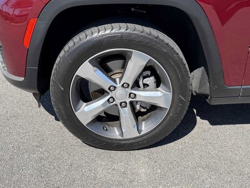 Used 2021 Jeep Grand Cherokee L Limited RWD image 34
