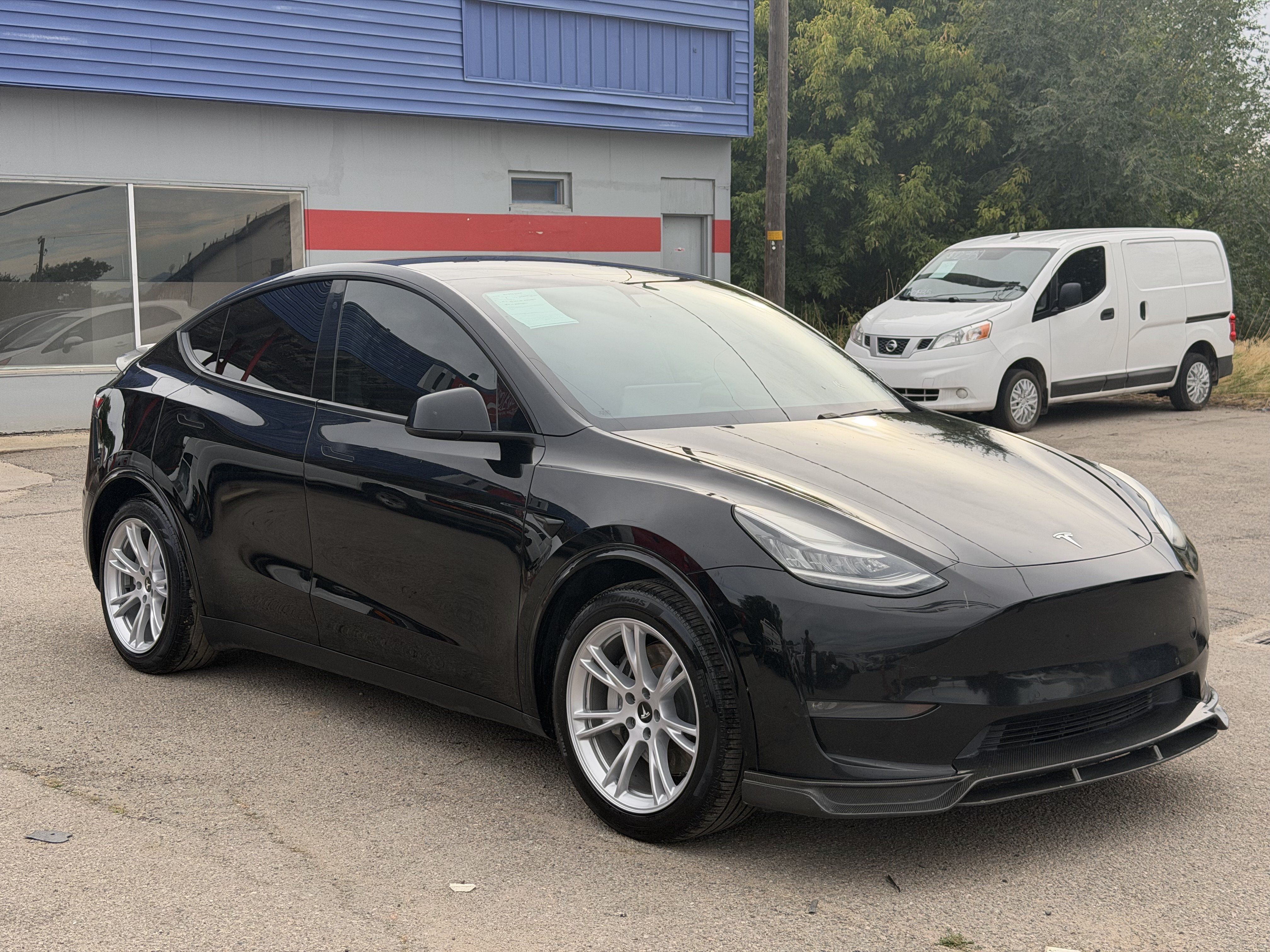 Used 2020 Tesla Model Y Long Range AWD/4WD image 8