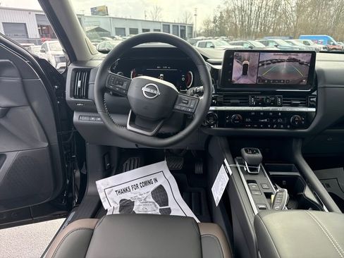 New 2026 Nissan Pathfinder Platinum w/ Cargo Package FWD image 13