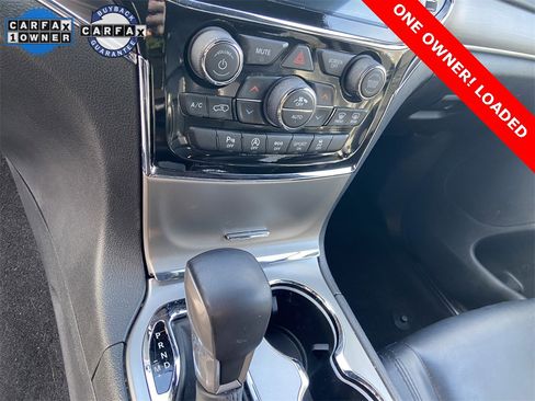 Used 2022 Jeep Grand Cherokee Limited image 19