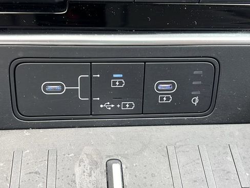 Certified 2025 Hyundai Santa Fe SEL FWD image 30
