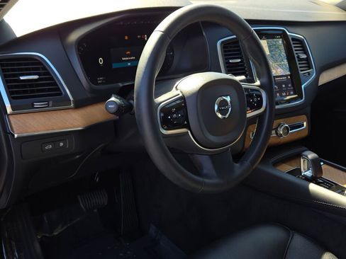 Used 2023 Volvo XC90 T8 Core image 30