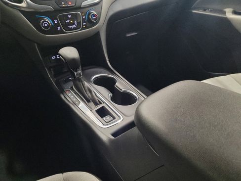 Used 2023 Chevrolet Equinox LS w/ LS Convenience Package AWD/4WD image 26